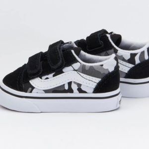 Vans old sloop V primary camo toddler shoe